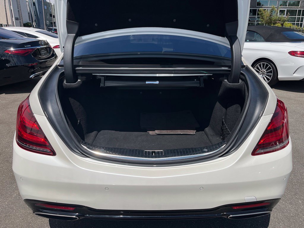 Used 2019 Mercedes-Benz S 560 Sedan image 9