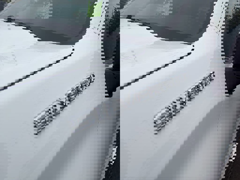 Used 2023 Chevrolet Silverado 1500 LTZ image 3