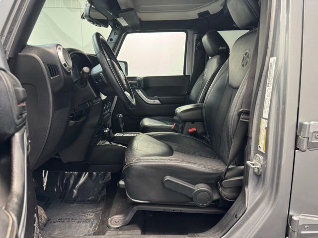 Used 2014 Jeep Wrangler Unlimited Sport image 12