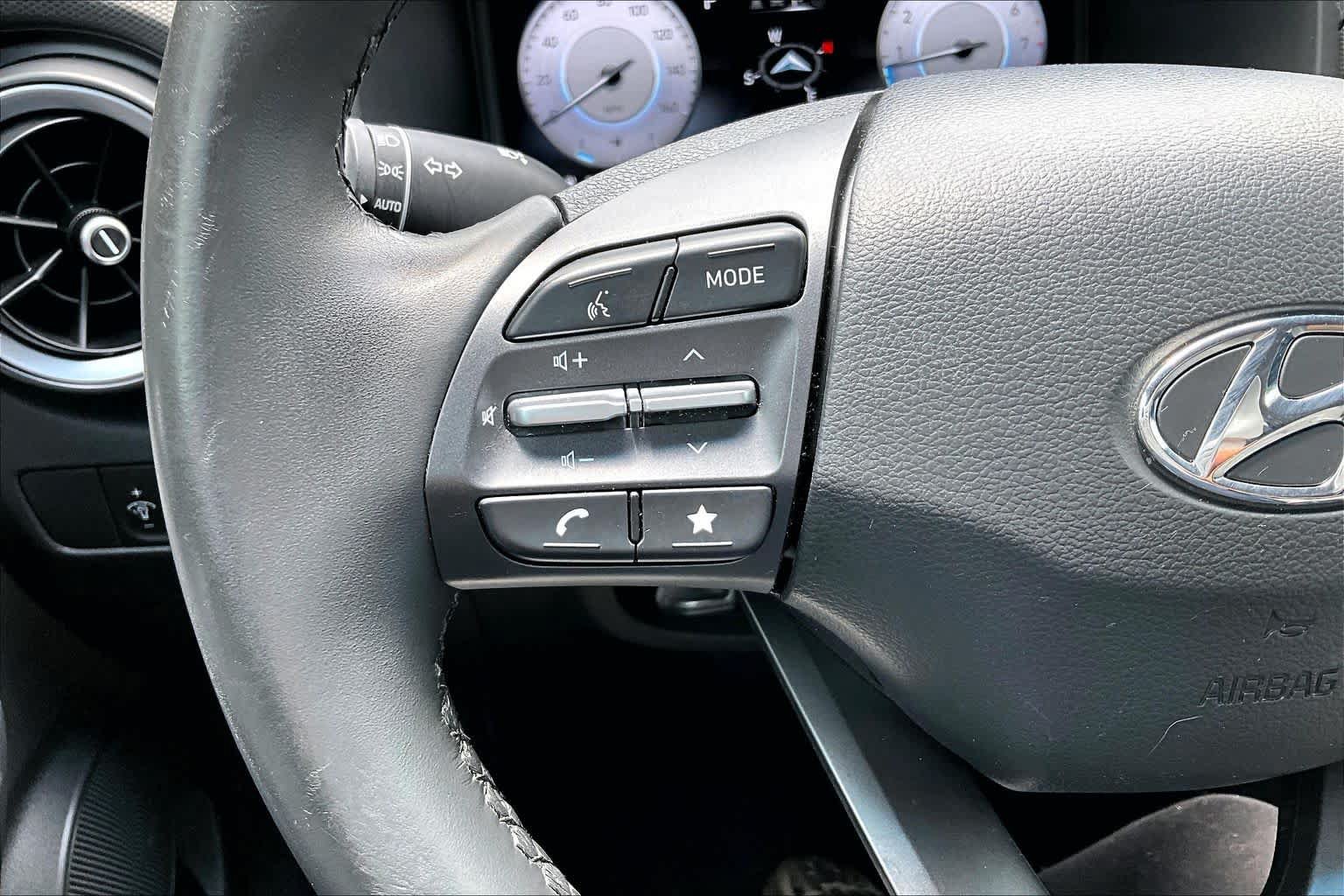 Used 2022 Hyundai Kona Limited FWD image 22