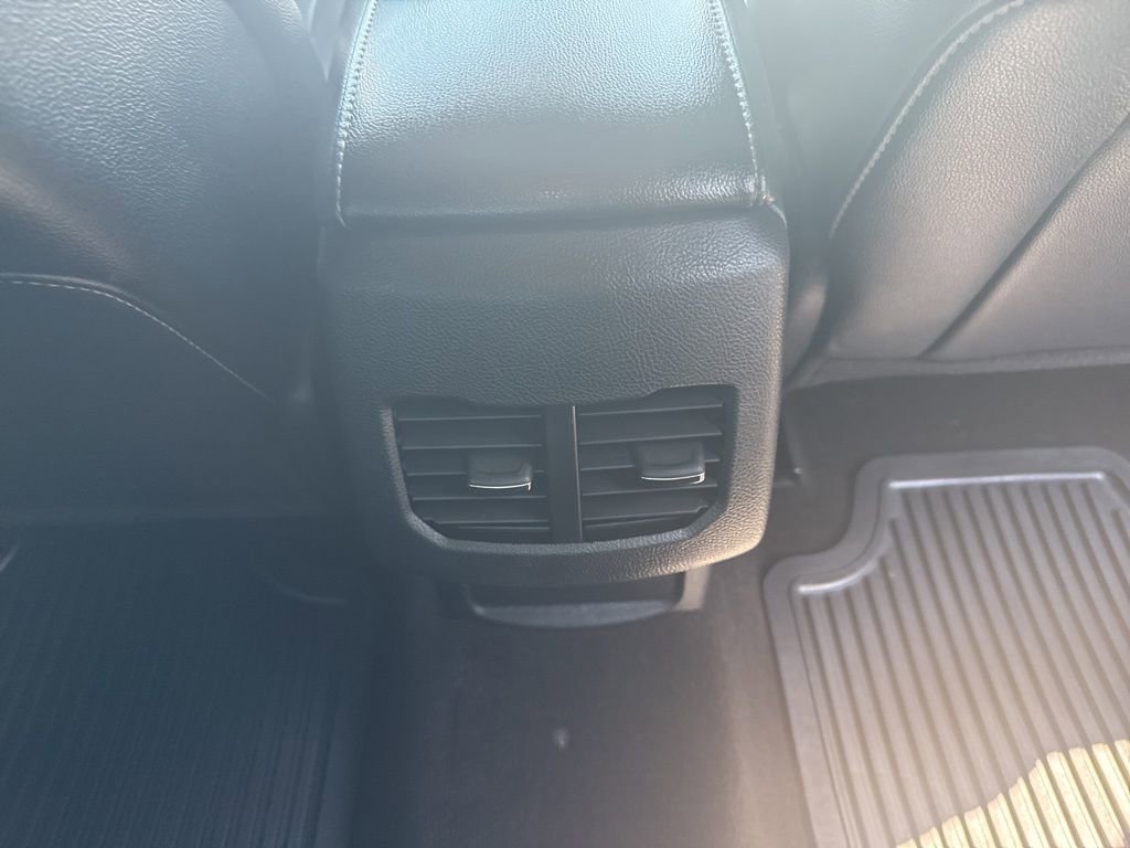 Used 2020 Ford Fusion SEL image 25