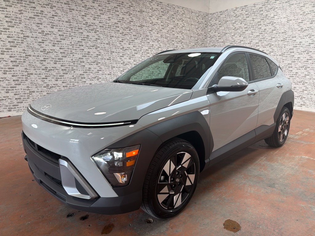 Certified 2024 Hyundai Kona SEL w/ Convenience Package FWD image 3