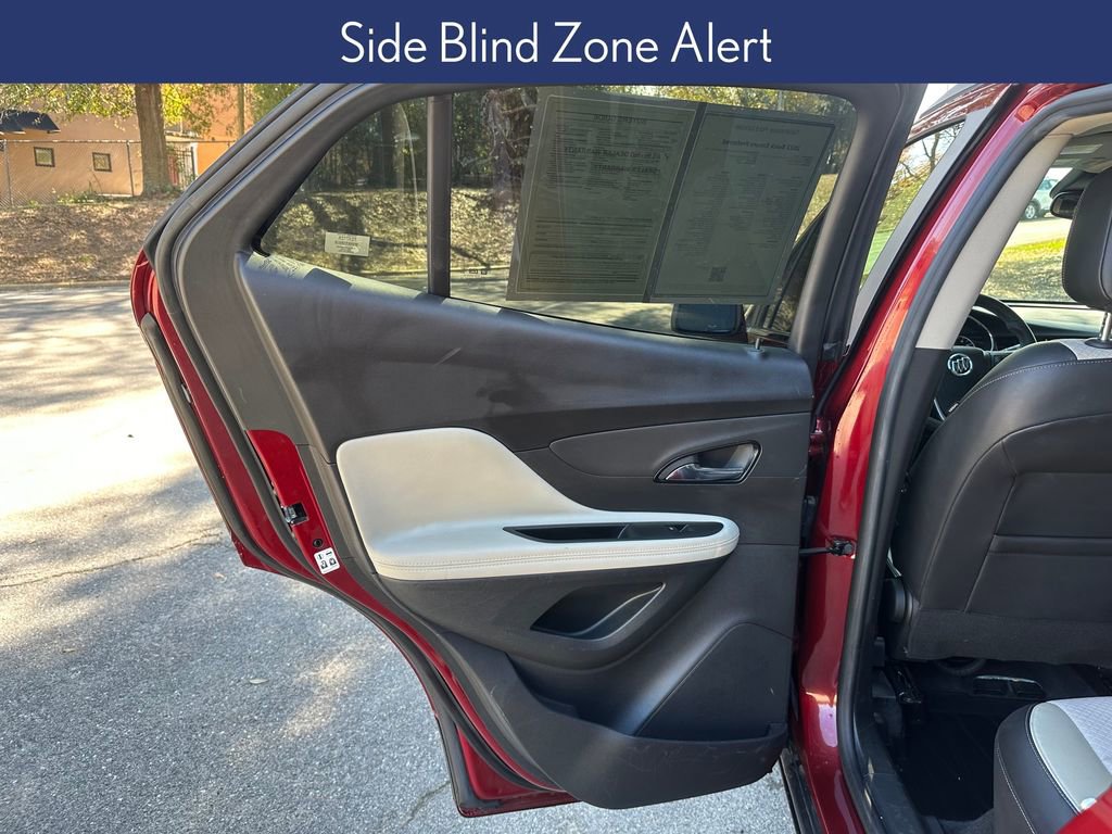 Used 2022 Buick Encore Preferred w/ Safety Package image 25