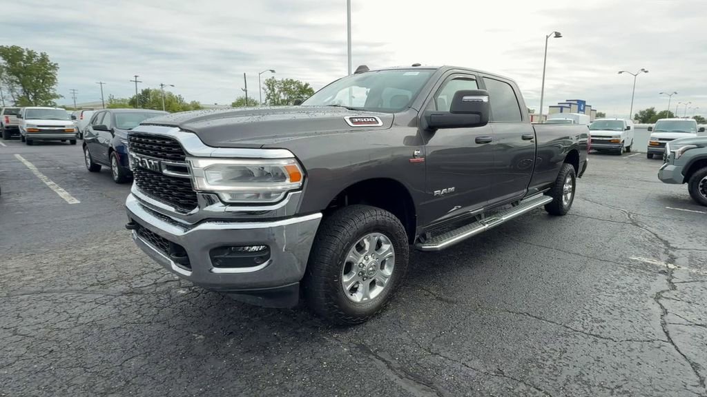 Used 2024 RAM 3500 Big Horn w/ Level 2 Equipment Group AWD/4WD image 4