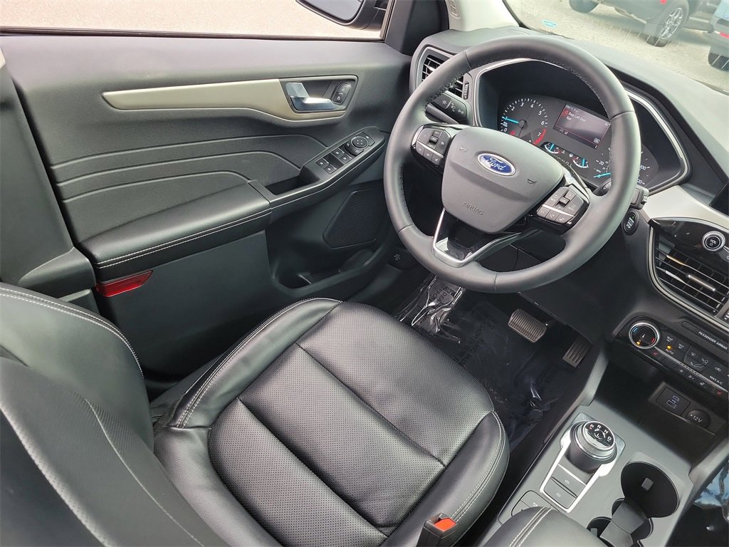 Certified 2022 Ford Escape SEL image 16