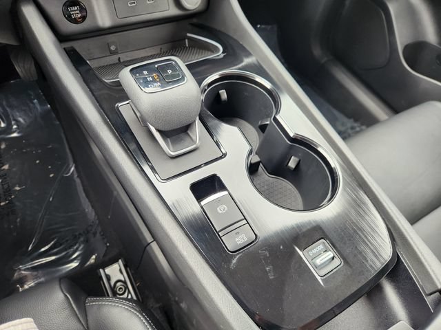 Used 2025 Nissan Rogue SL w/ Tech Package FWD image 23
