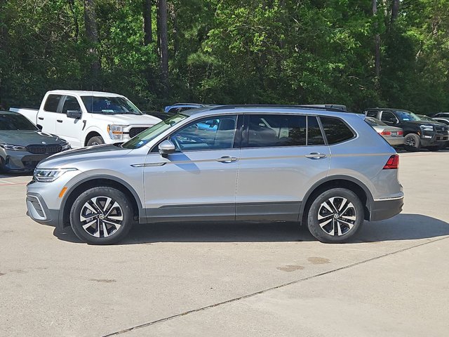 Used 2024 Volkswagen Tiguan S image 9