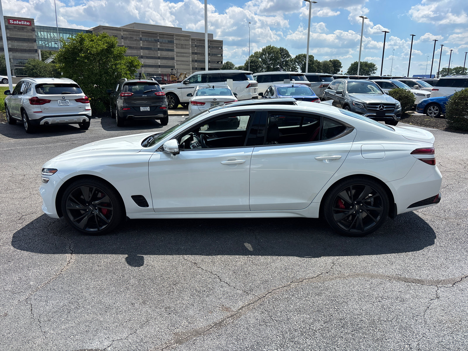 Used 2023 Genesis G70 3.3T w/ Sport Prestige Package AWD/4WD image 4