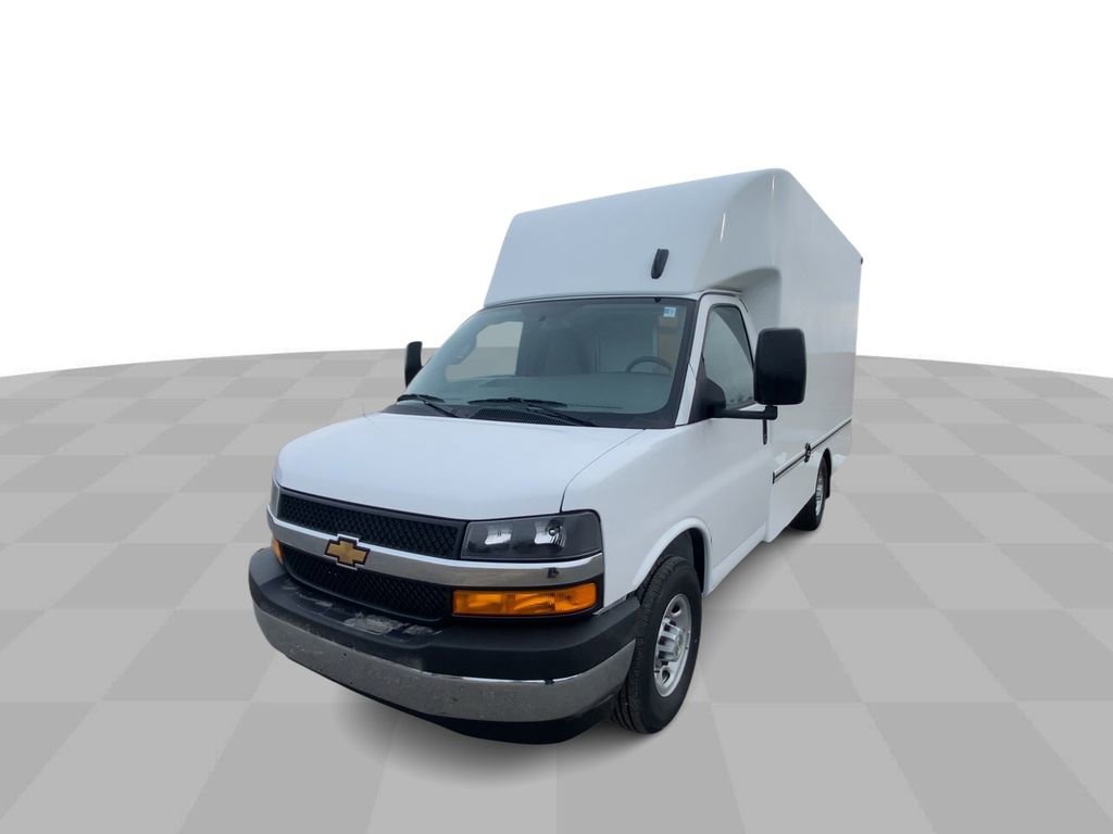 New 2024 Chevrolet Express 3500 w/ Power Convenience Package RWD image 4