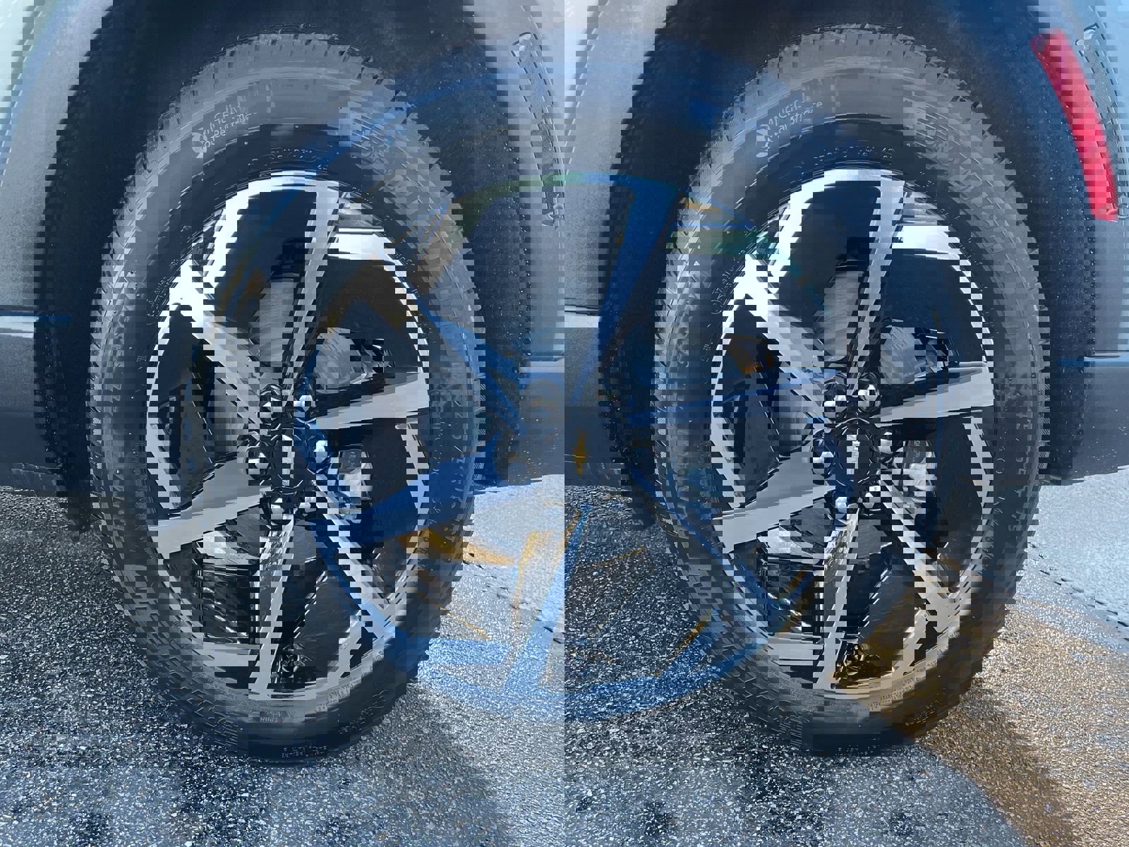 New 2026 Chevrolet Equinox EV LT image 10