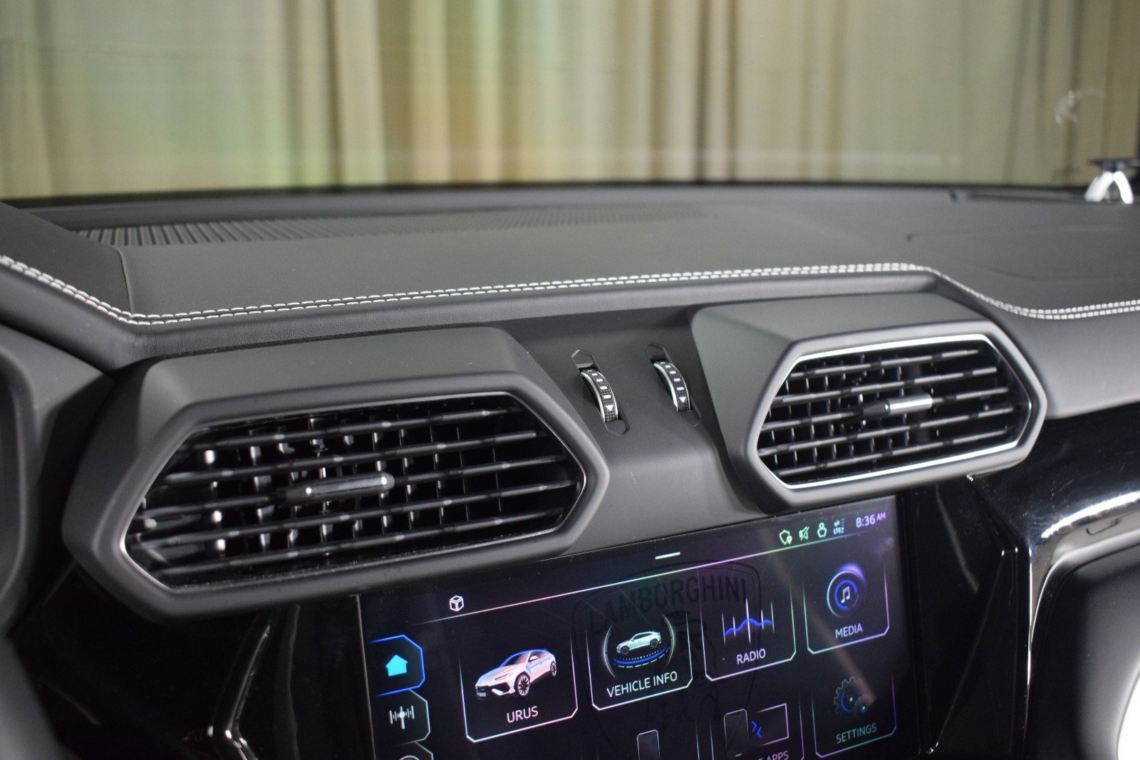 Used 2024 Lamborghini Urus S image 30