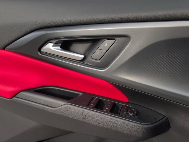 New 2026 Chevrolet Equinox EV RS FWD image 16