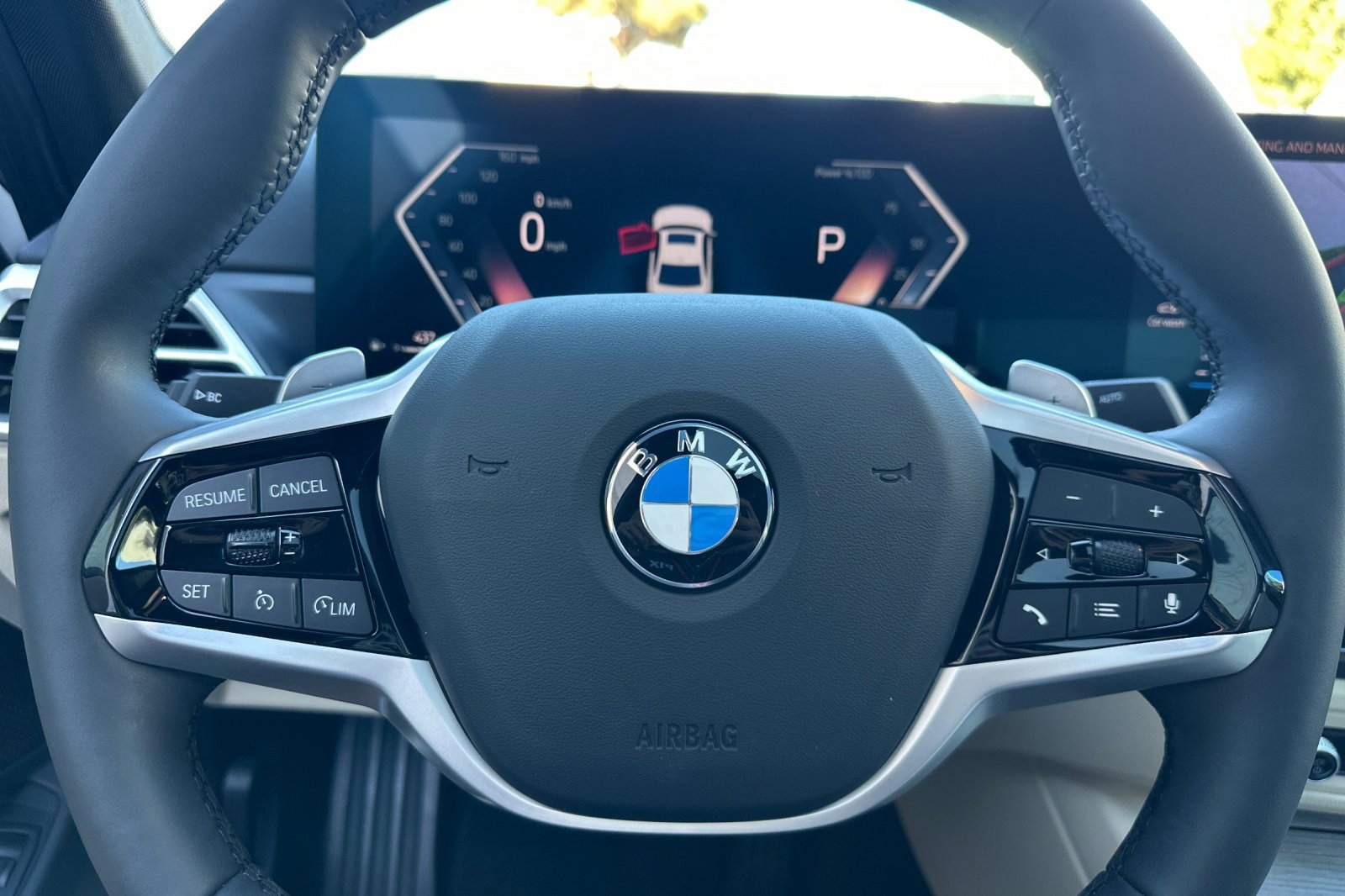 Used 2025 BMW 330i Sedan w/ Premium Package image 29