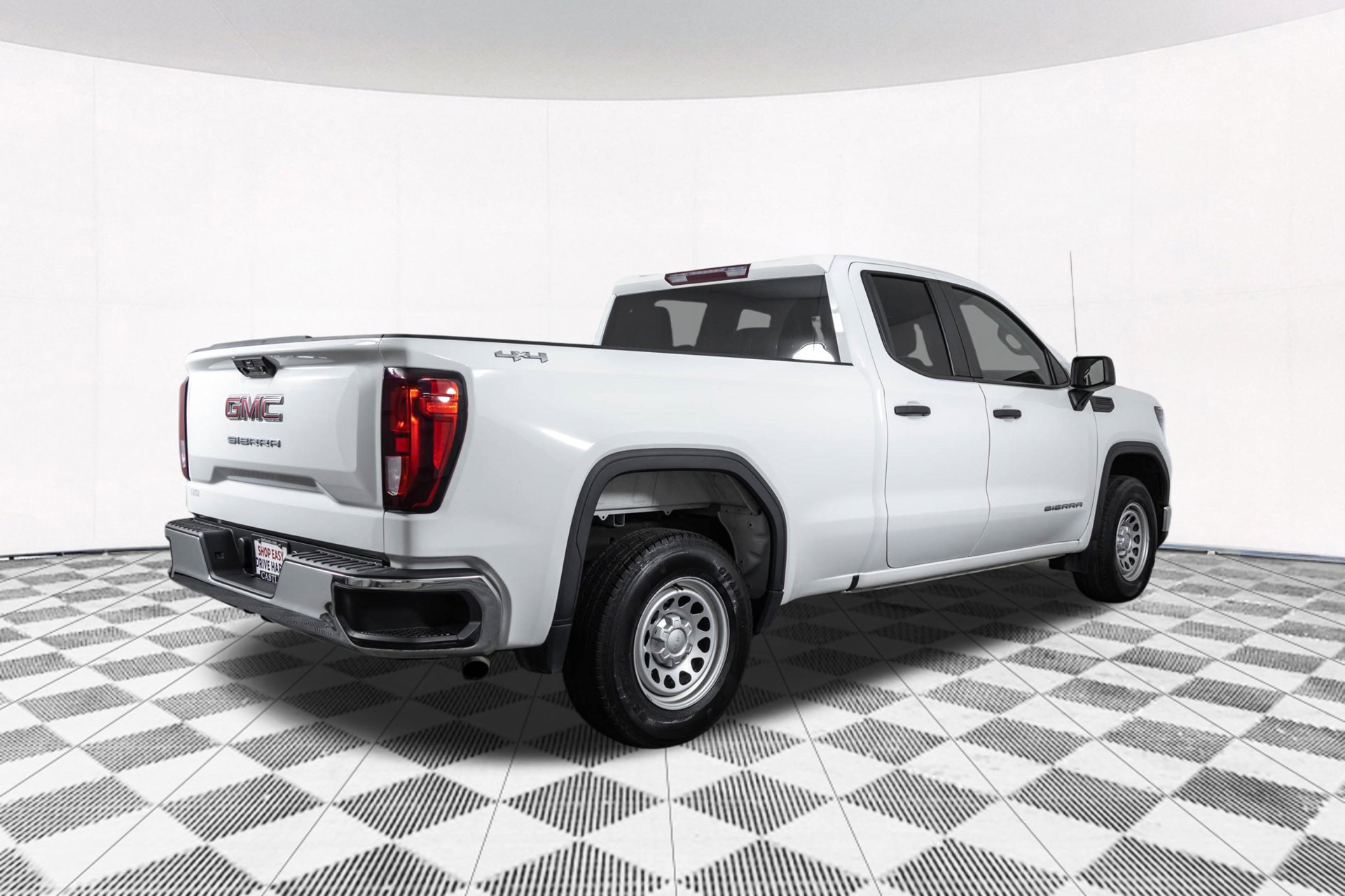 Used 2023 GMC Sierra 1500 Pro w/ Convenience Package AWD/4WD image 18