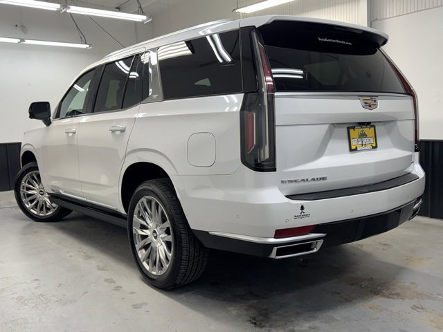 Used 2021 Cadillac Escalade Premium Luxury image 6