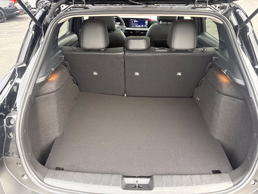 New 2027 Nissan Kicks SR w/ SR Premium Package AWD/4WD image 9