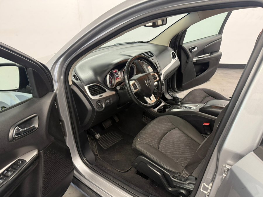 Used 2017 Dodge Journey SE w/ Flexible Seating Group FWD image 41