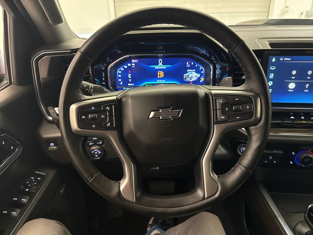 Used 2025 Chevrolet Silverado 1500 LT Trail Boss w/ Convenience Package II AWD/4WD image 12