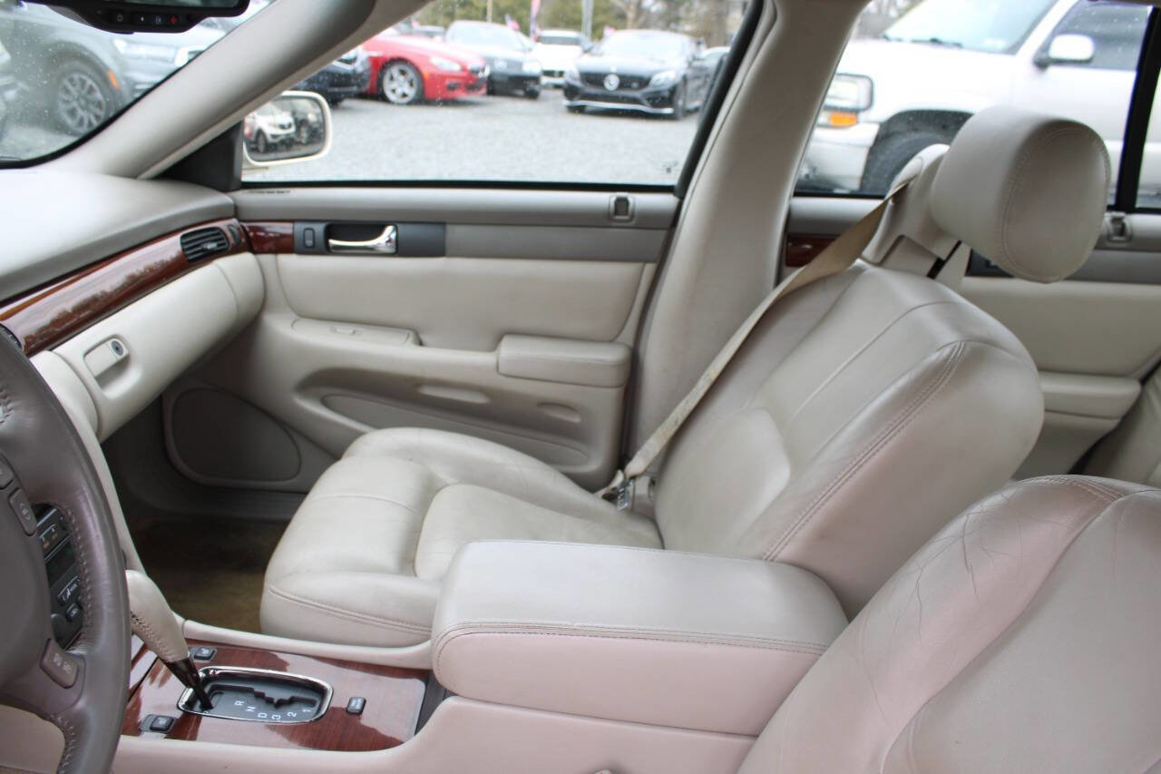 Used 2001 Cadillac Seville SLS w/ Premium Luxury Pkg FWD image 14