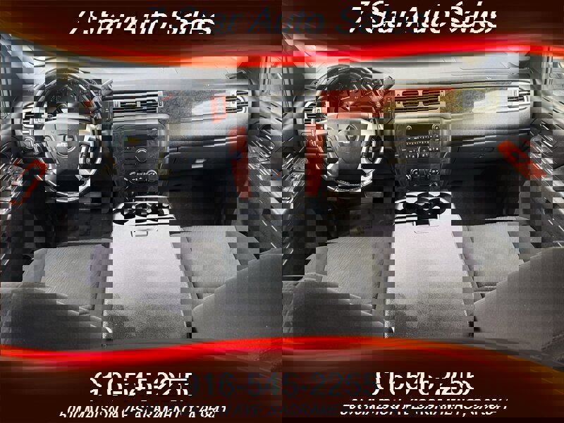 Used 2012 Chevrolet Tahoe LS image 11