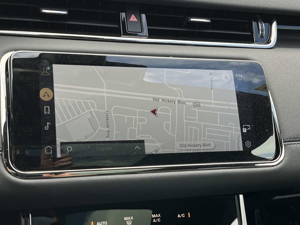 Used 2023 Land Rover Range Rover Evoque R-Dynamic SE image 25