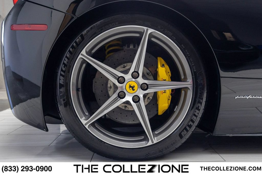 Used 2015 Ferrari 458 Spider RWD image 30