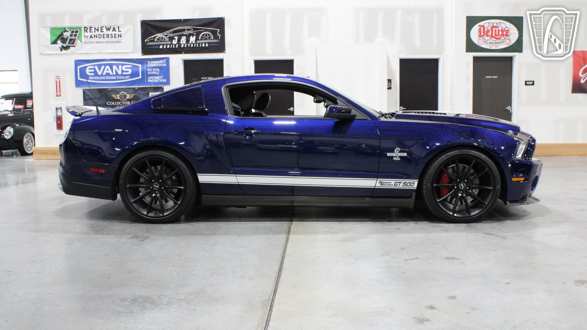 Used 2011 Ford Mustang Shelby GT500 w/ Electronics Pkg RWD image 25