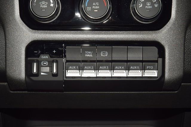 Used 2026 RAM 3500 Tradesman w/ Chrome Appearance Group image 23