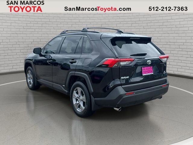 Used 2025 Toyota RAV4 LE image 7