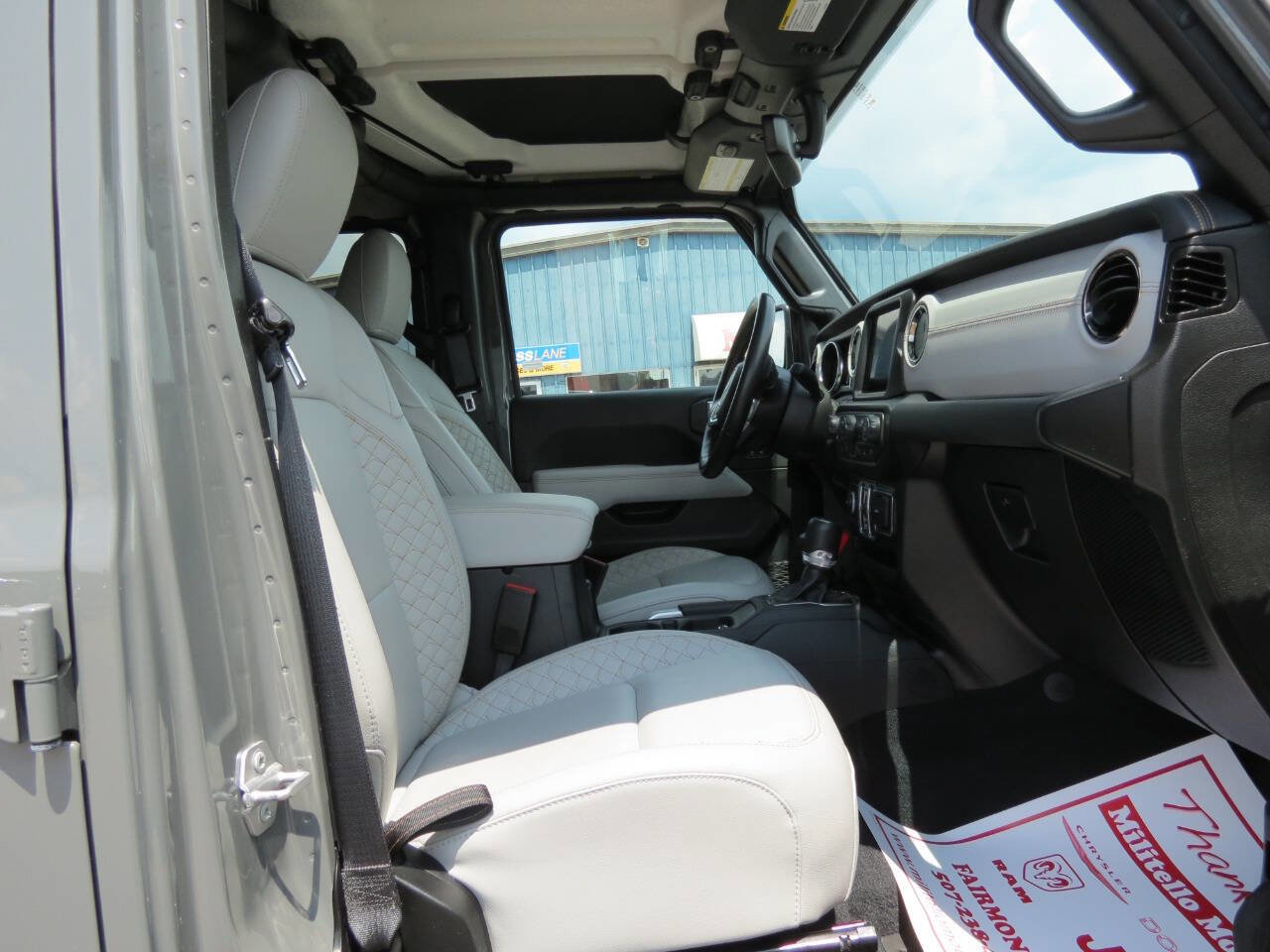 Used 2022 Jeep Gladiator Overland image 24
