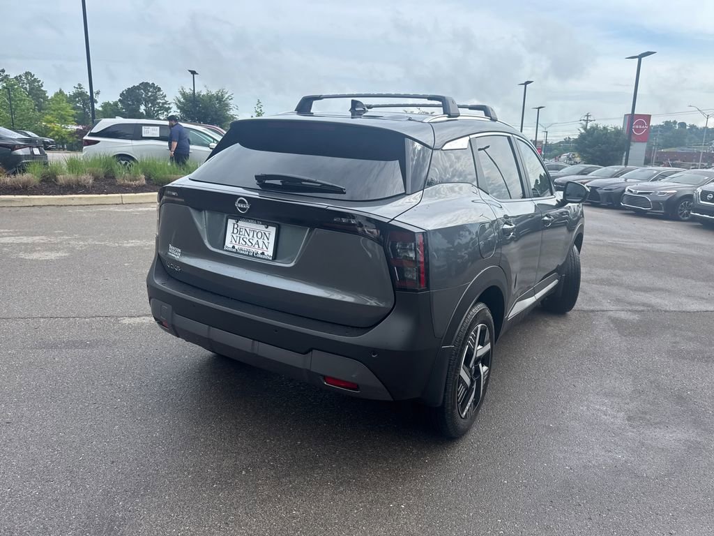 Used 2026 Nissan Kicks SV w/ SV Premium Package FWD image 7