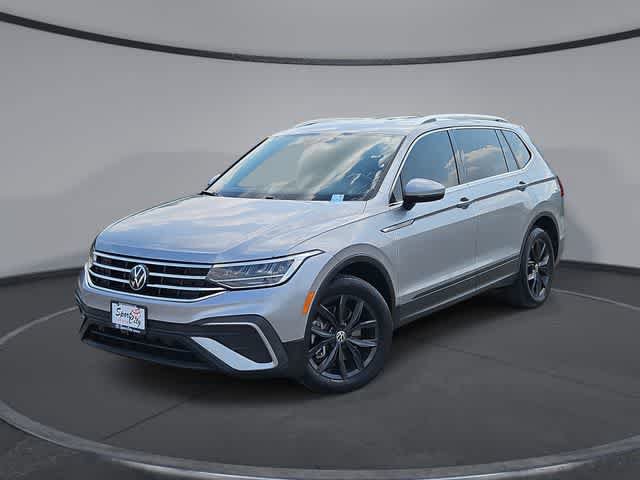 Used 2024 Volkswagen Tiguan SE