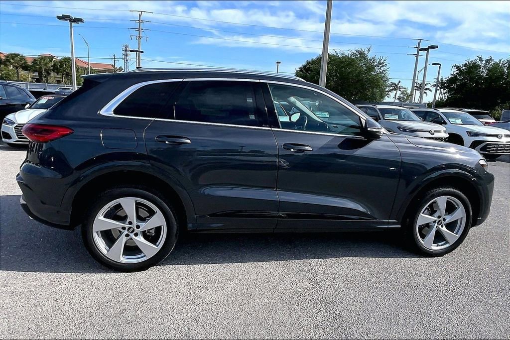 Certified 2025 Audi Q5 Premium Plus w/ Premium Plus image 4