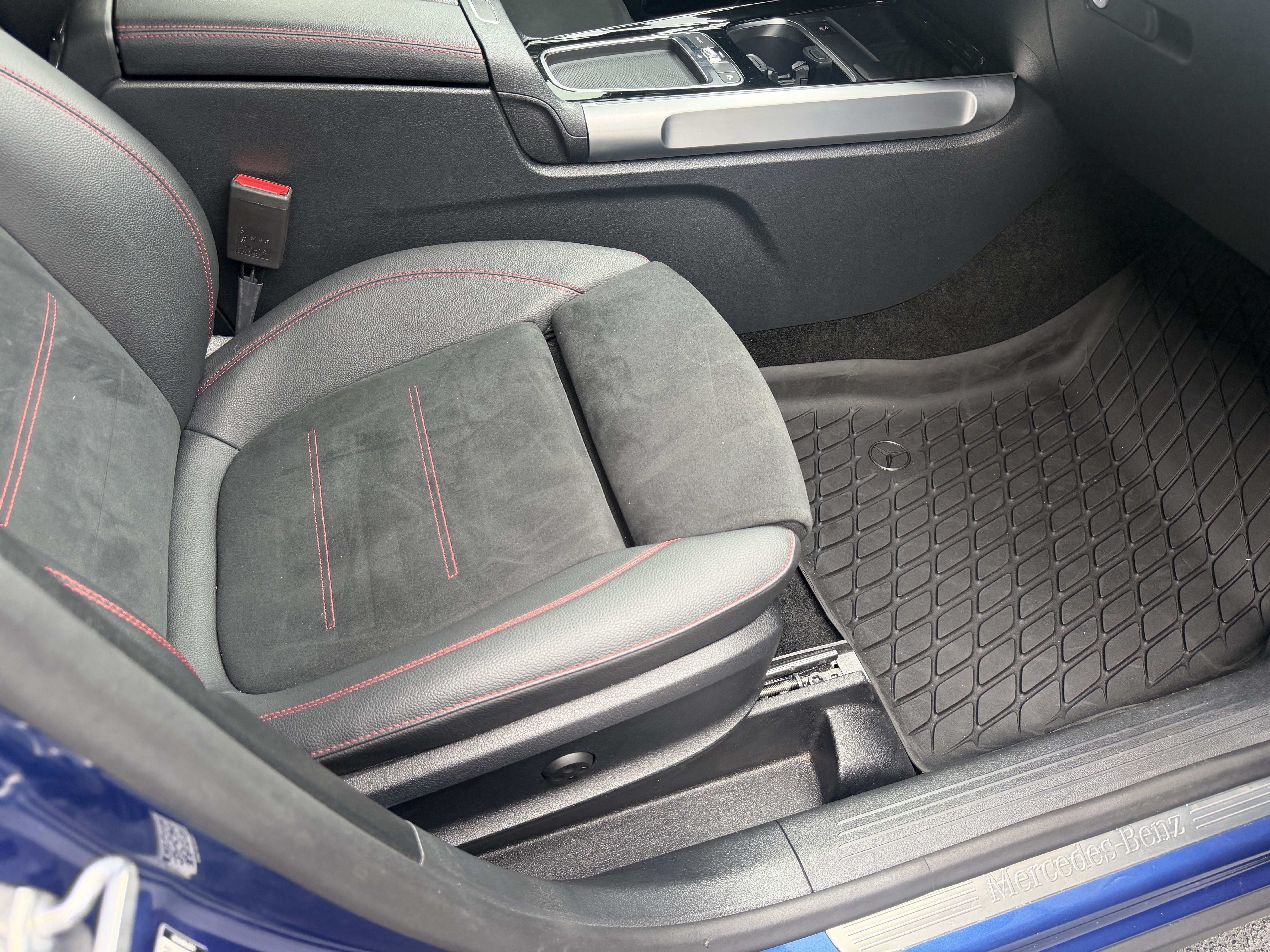 Used 2024 Mercedes-Benz GLB 250 image 18