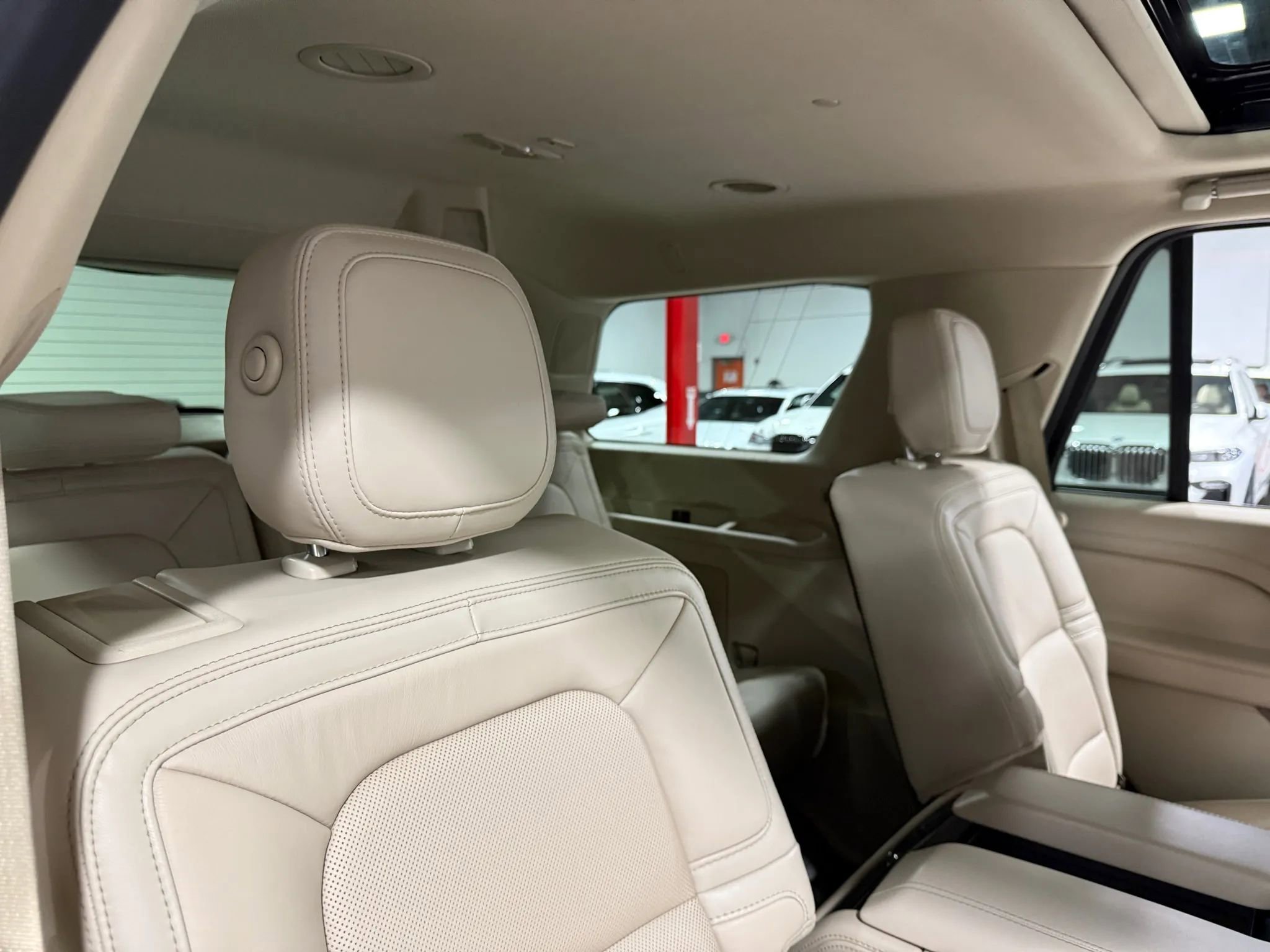 Used 2020 Lincoln Navigator Reserve w/ Luxury Package image 64