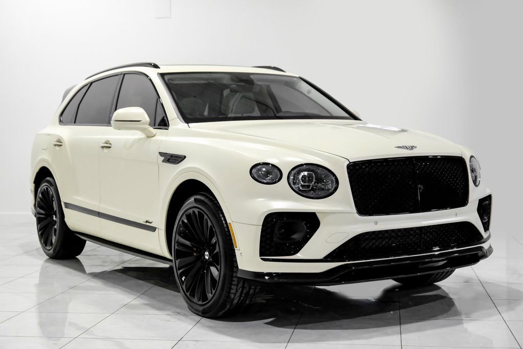 Used 2023 Bentley Bentayga Speed image 3