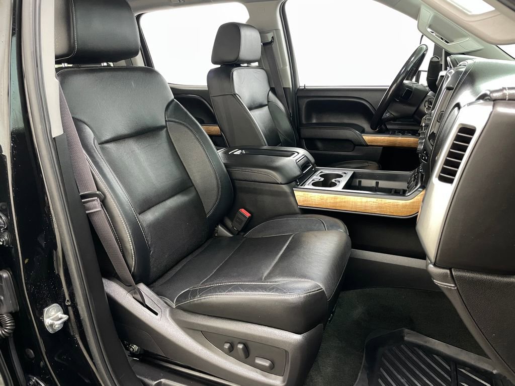 Used 2015 Chevrolet Silverado 3500 LTZ w/ Duramax Plus Package image 43
