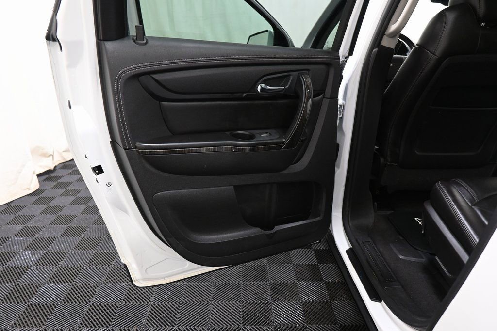 Used 2017 GMC Acadia Limited SLT image 17