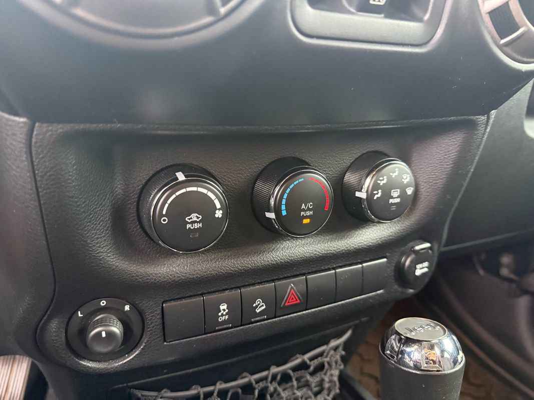 Used 2014 Jeep Wrangler Unlimited Sport w/ Quick Order Package 24S image 10