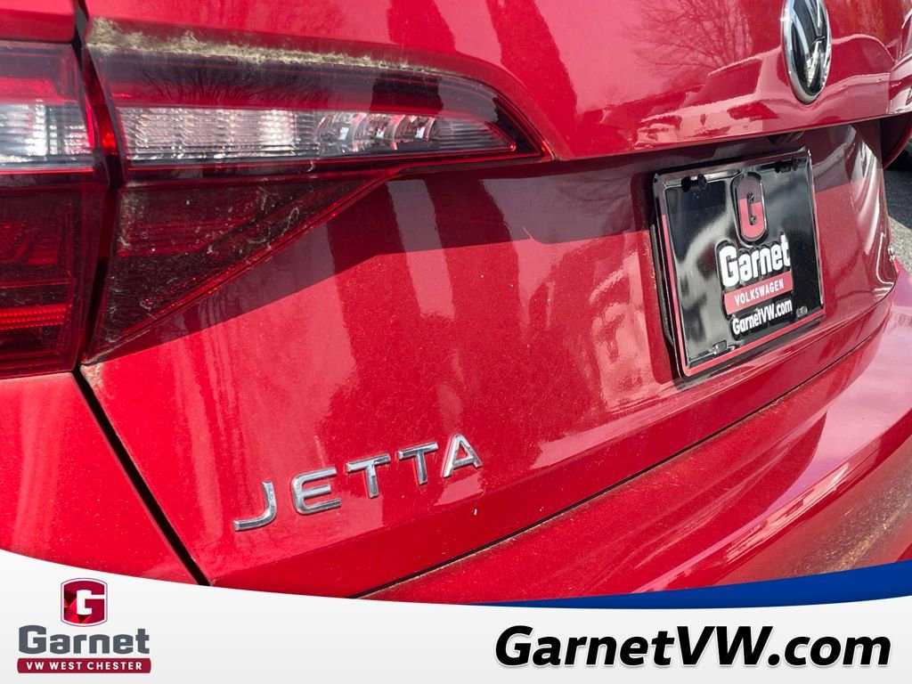 Used 2023 Volkswagen Jetta SE w/ Panoramic Sunroof Package image 13