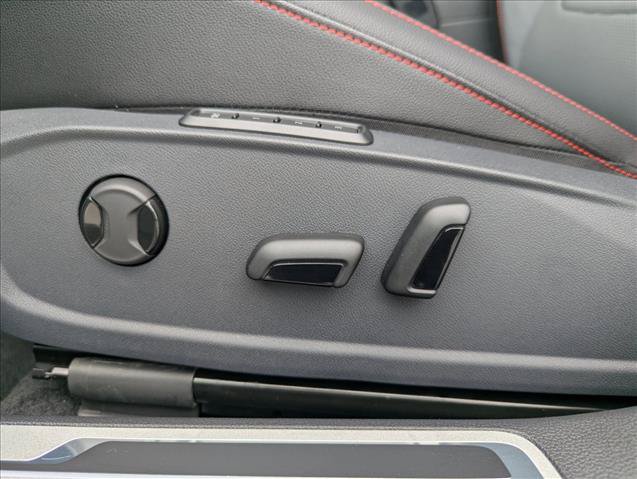 New 2026 Volkswagen Jetta GLI Autobahn FWD image 11