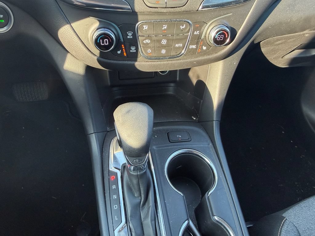 Used 2024 Chevrolet Equinox LT AWD/4WD image 11