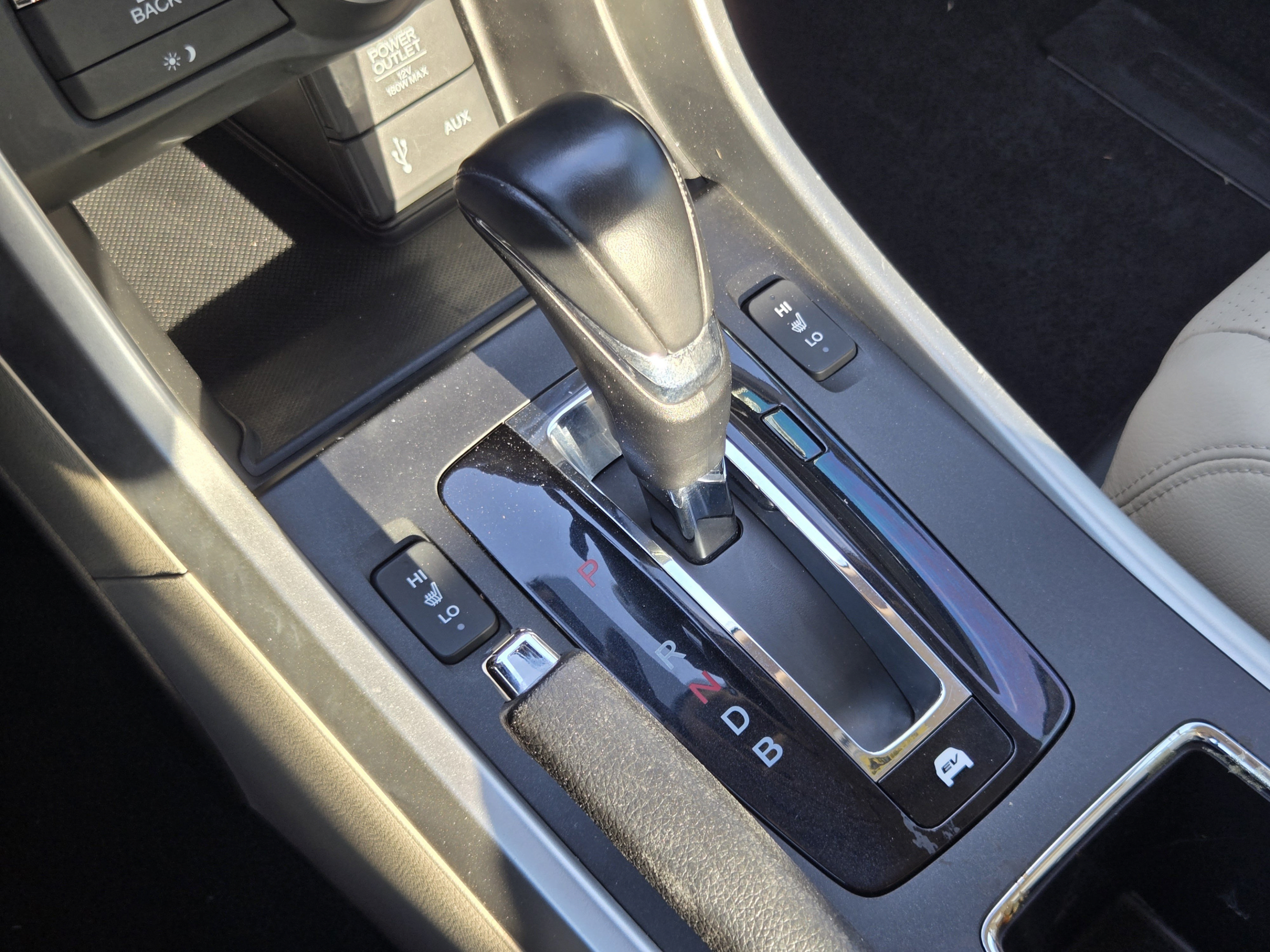 Used 2015 Honda Accord Touring image 18