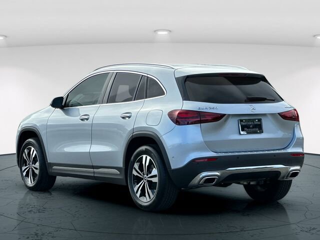 Used 2025 Mercedes-Benz GLA 250 4MATIC image 5
