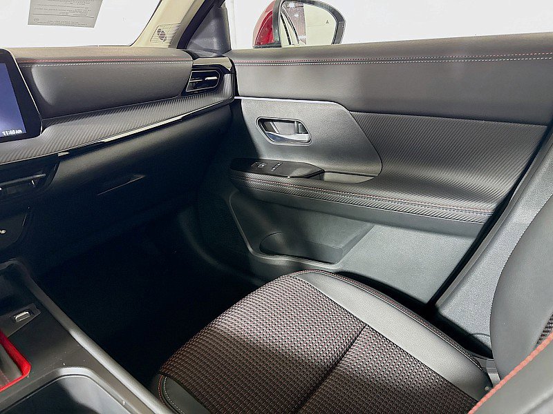 New 2026 Nissan Kicks SR w/ Cold Weather Package image 23