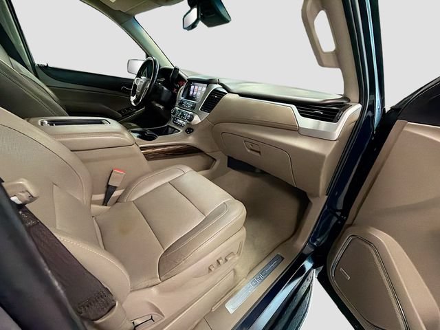 Used 2019 GMC Yukon SLT w/ Premium Edition AWD/4WD image 29