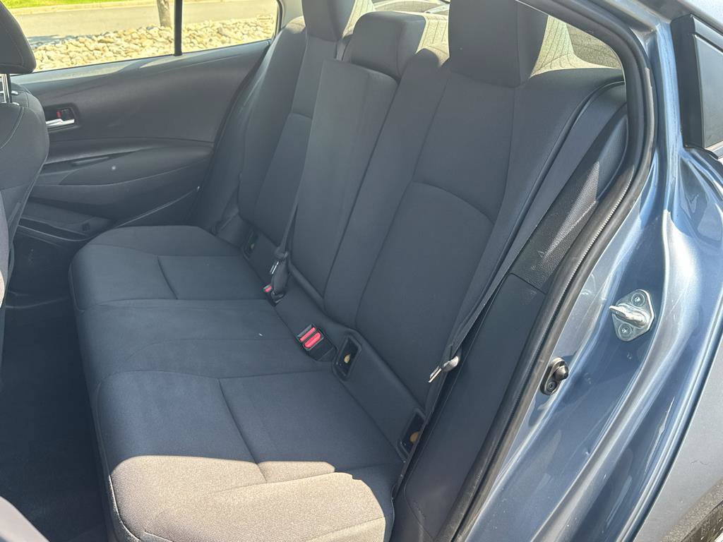 Used 2021 Toyota Corolla LE w/ Carpet Mat Package (TMS) FWD image 25