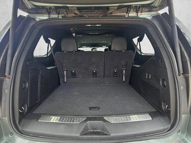 Used 2024 Chevrolet Suburban RST image 15