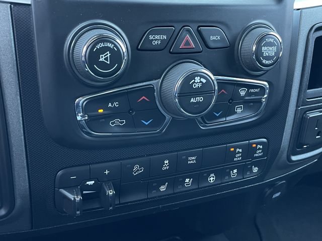 Used 2018 RAM 2500 Power Wagon w/ Leather & Luxury Group AWD/4WD image 18