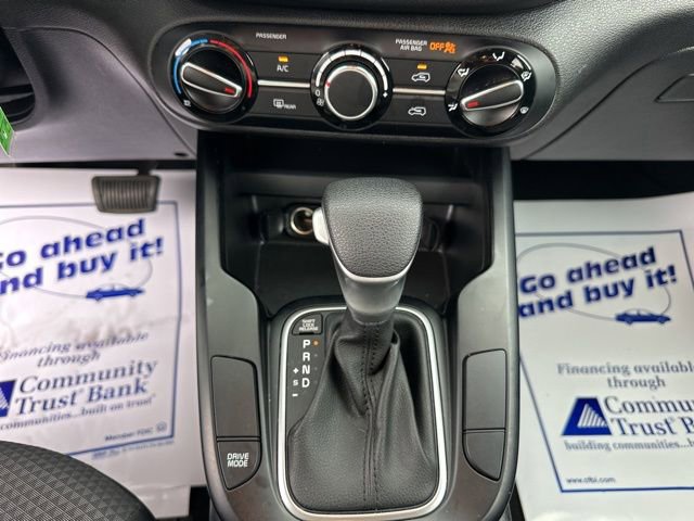 Used 2024 Kia Soul LX w/ Option Group 015 FWD image 17